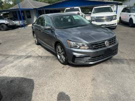 2017 VOLKSWAGEN PASSAT